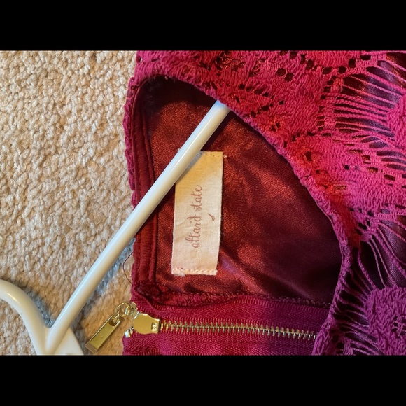 Dress with bell sleeves - Picture 3 of 4